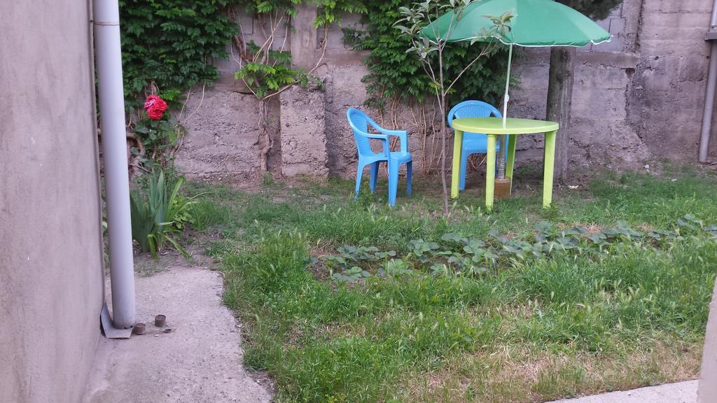 Comfort Plus Tbilisi Bagian luar foto